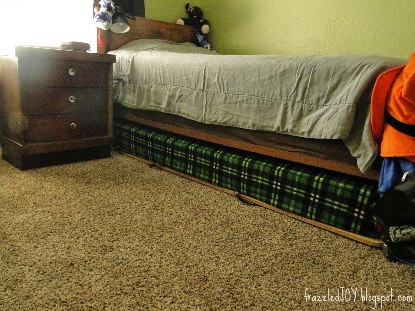 trundle bed for siblings