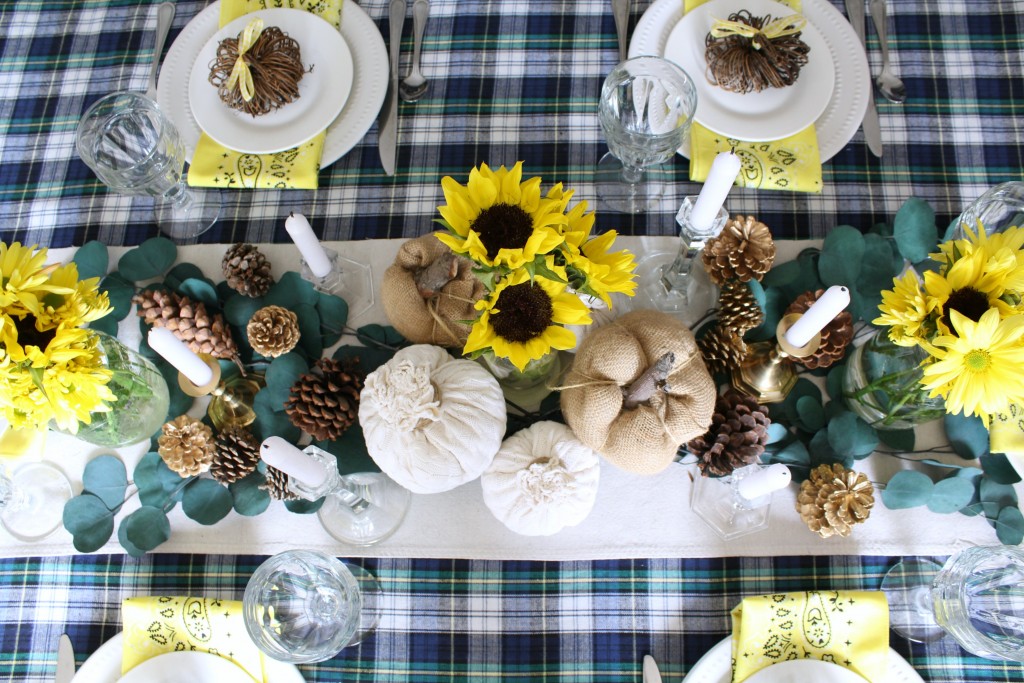 thanksgiving-tablescape-overhead