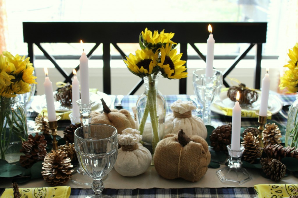 thanksgiving-tablescape-with-candles