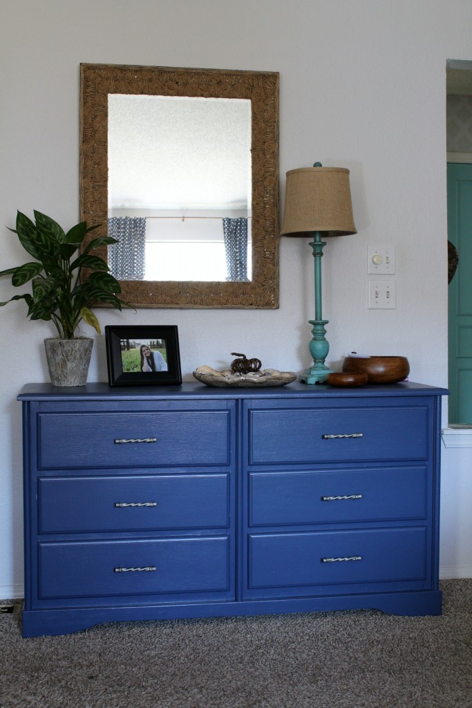 blue-dresser