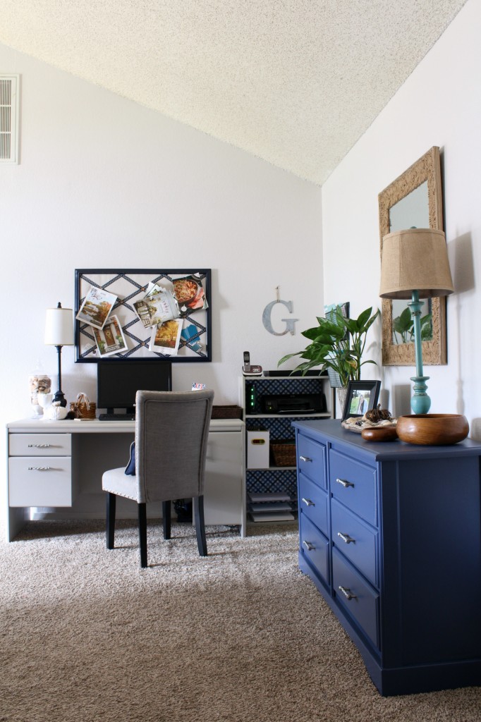 close-hallway-view-of-office-space