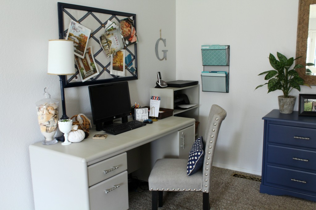 corner-desk-area