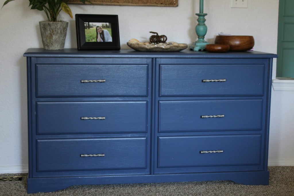 painted-dresser