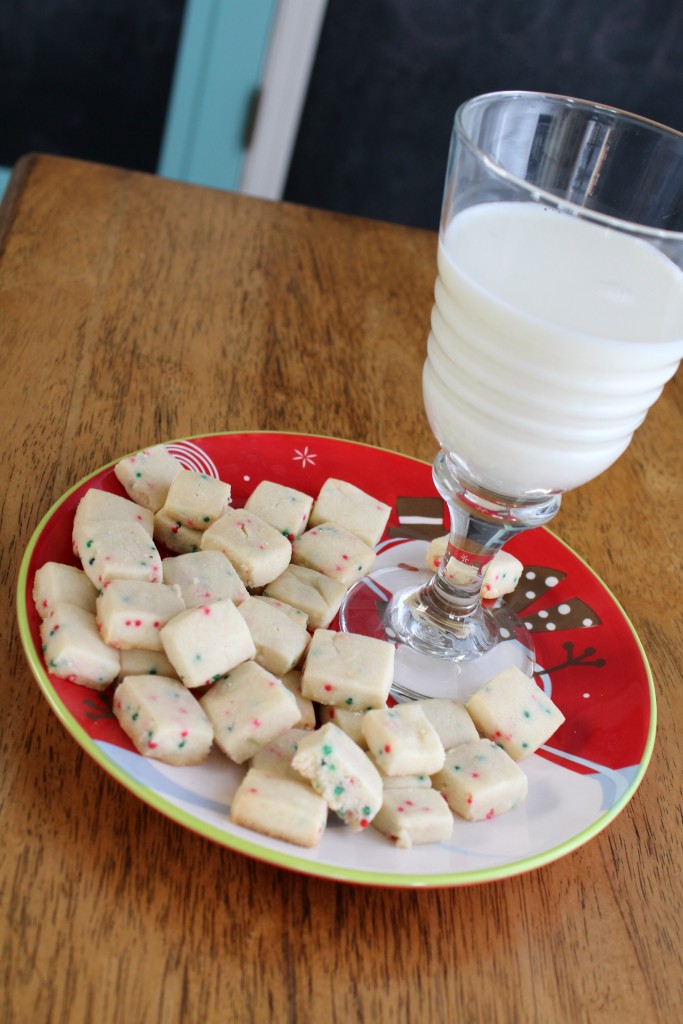 These bite-sized shortbread cookies are perfect for any occassion!