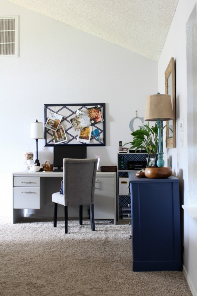 See how we created a home office space in an unused corner.