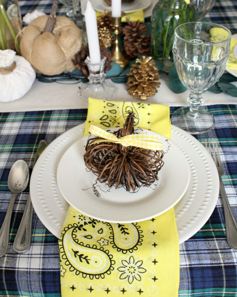 A Sunny Thanksgiving Tablescape