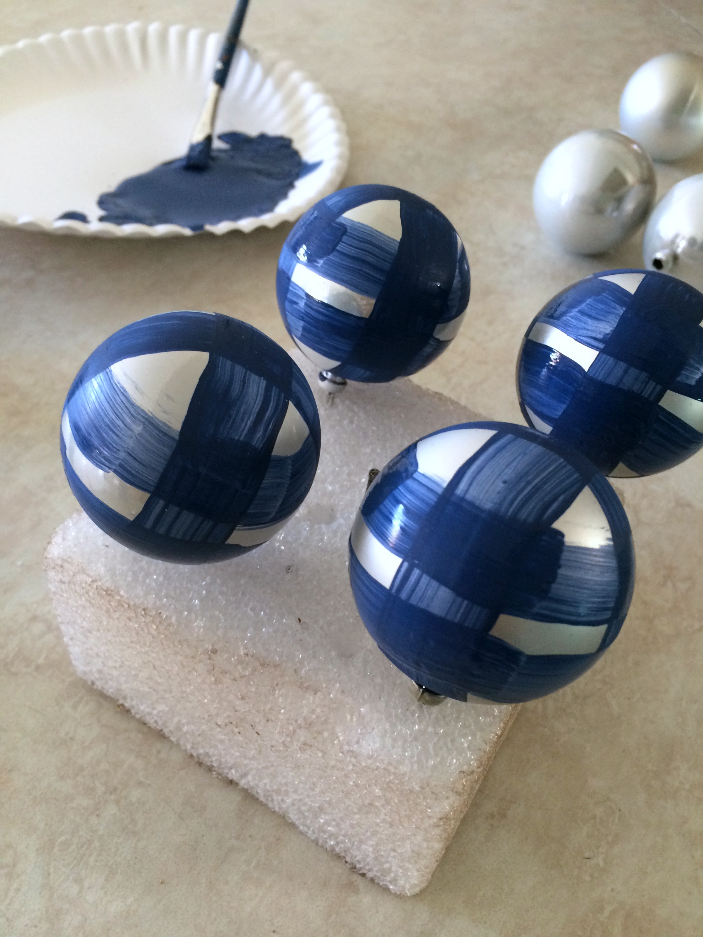 How to Hand Paint Dollar Tree Ornaments