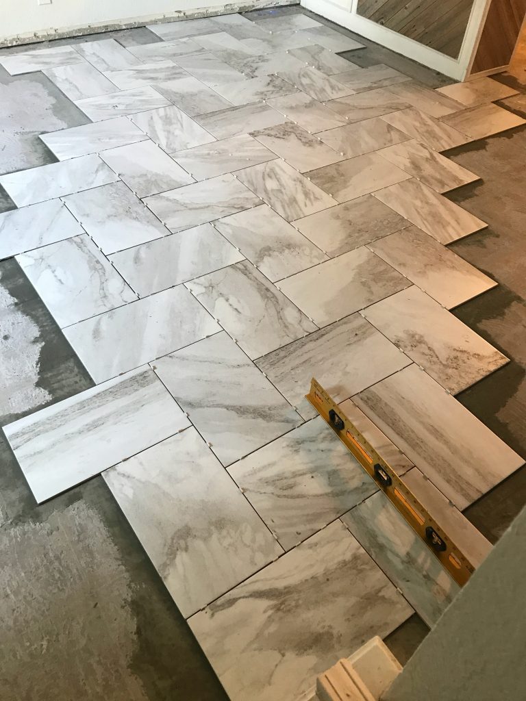 Laying floor tile