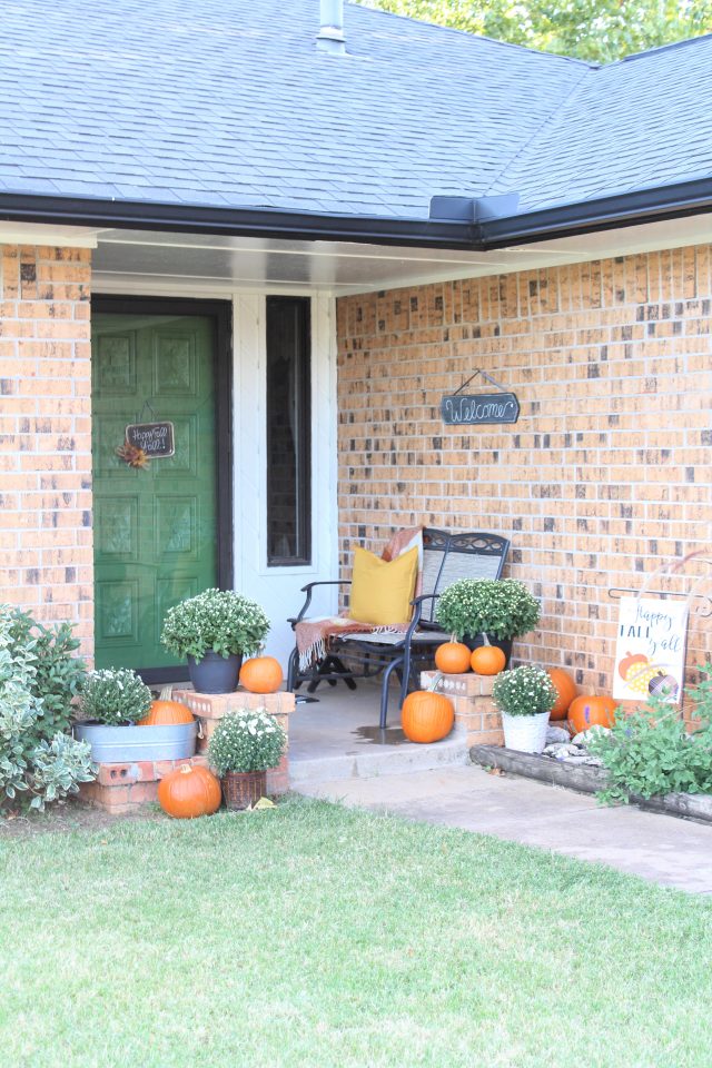 Curb Appeal Update and Fall Front Porch