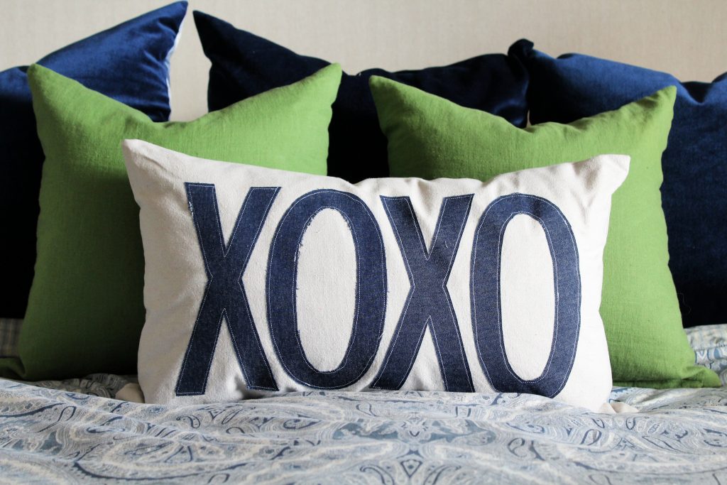 DIY XOXO pillow cover