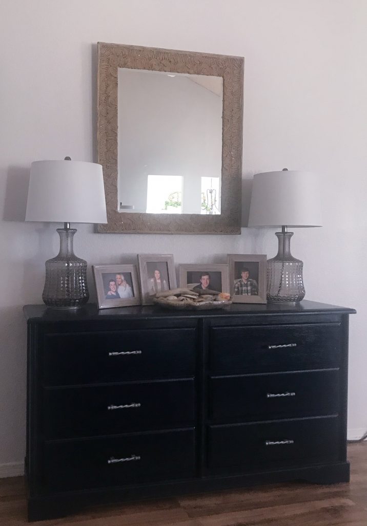 Entryway table with new lamps