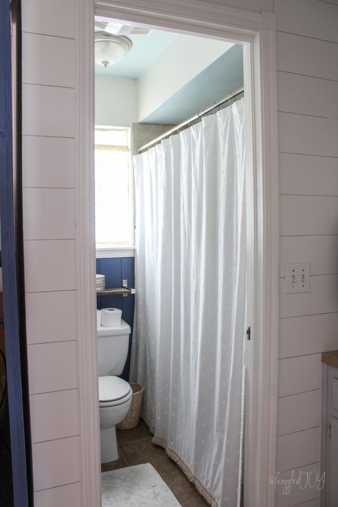 Modern Farmhouse Bathroom 